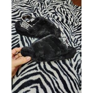 UGG Yeah Slide Slipper Womens Size 8 Black Faux Fur Trim Open Toe Slide